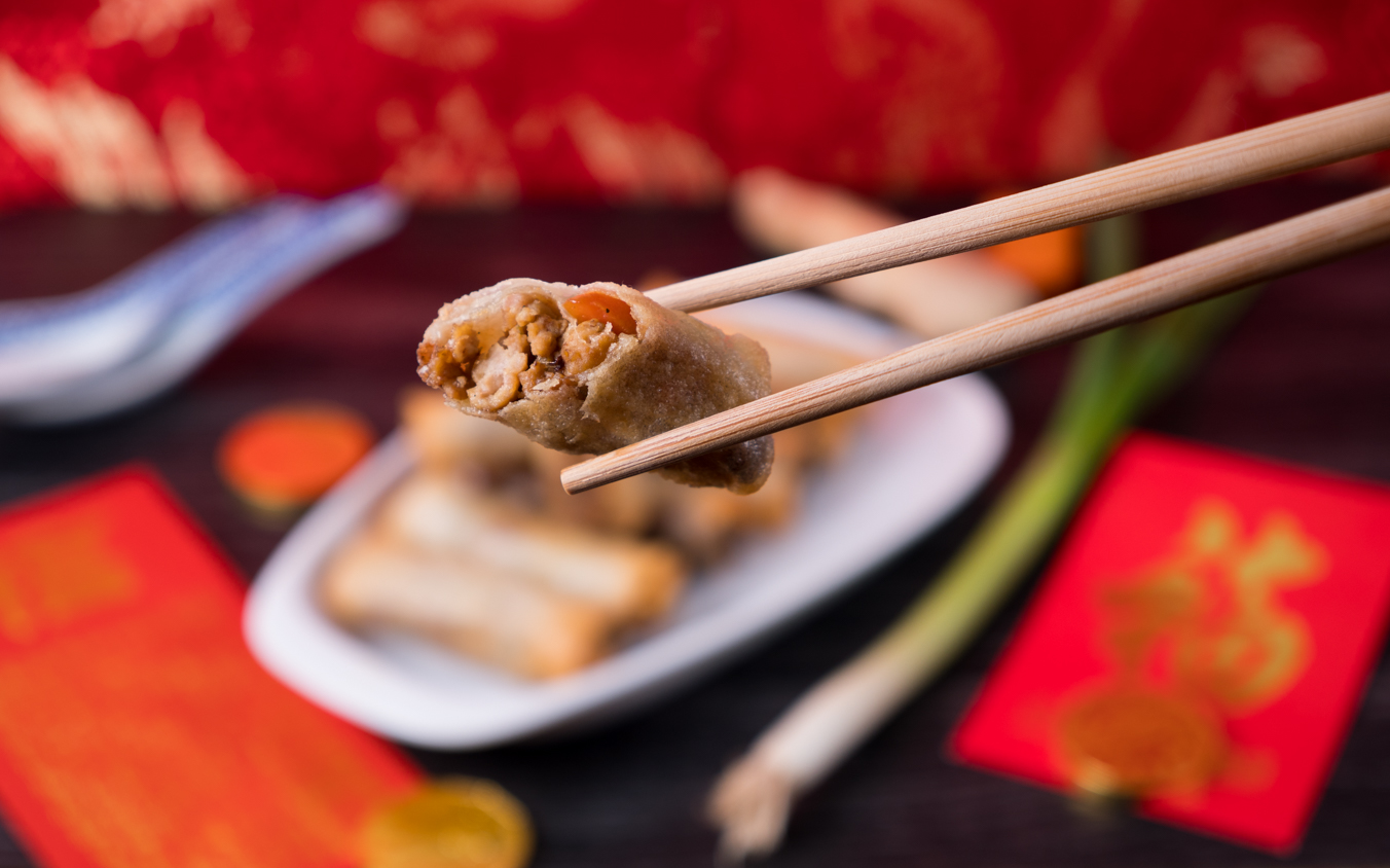 Chinese new year spring rolls